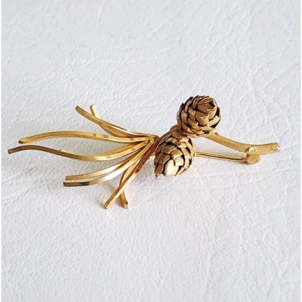 1-20 12K GF Gold Filled Rch- King Pine Cone Limb Brooch 2.25"